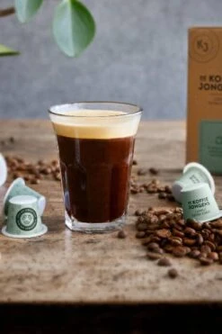 Nespresso Cups - De Koffiejongens - Lungo Extra Forte - 100% Biologisch Afbreekbaar - 60 Cups - 100% Nespresso Compatible -Koffiedrank Winkel 800x1200 1
